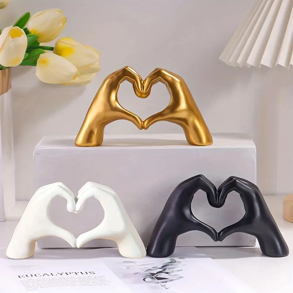 Resin Love Gesture Statue Nordic Art Desktop Ornament